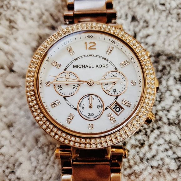 Michael Kors Rose Gold Watch - Picture 1 of 5